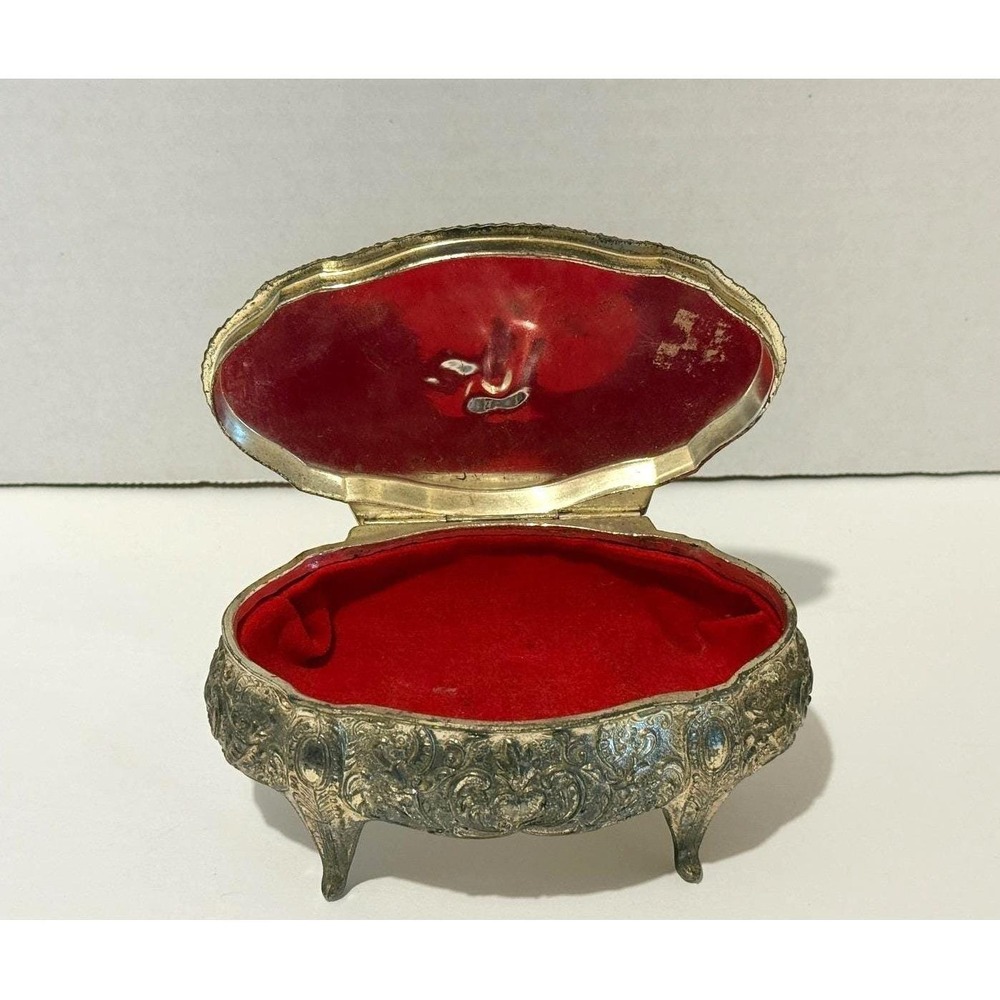 Vintage Silver Tone Oval Footed Jewelry Trinket  Box Courting Couple Victorian - Picture 11 of 16